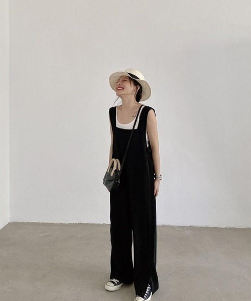 boemy(ボエミー)の「裾スリットワイド サロペット(サロペット/オーバーオール・レディース・ブラック・S/M/L)」の17枚目の写真