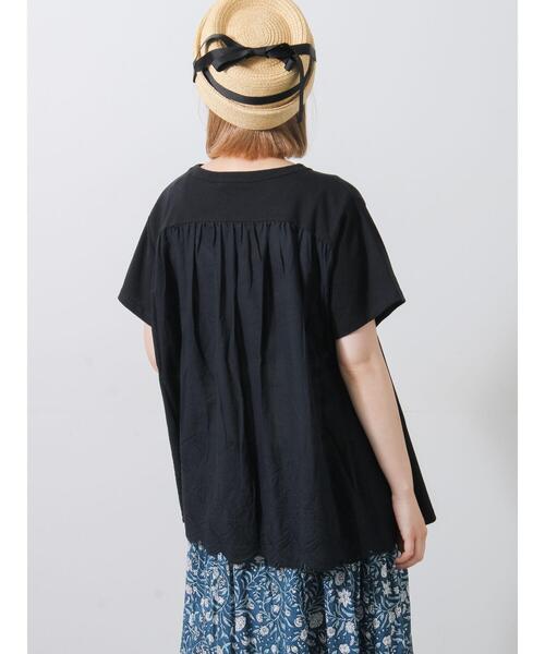 Samansa Mos2(サマンサ モスモス)の「【接触冷感】バックスカラップレースTシャツ(Tシャツ/カットソー・レディース・ブルー/イエロー/ブラック/オフホワイト・F)」の2枚目の写真