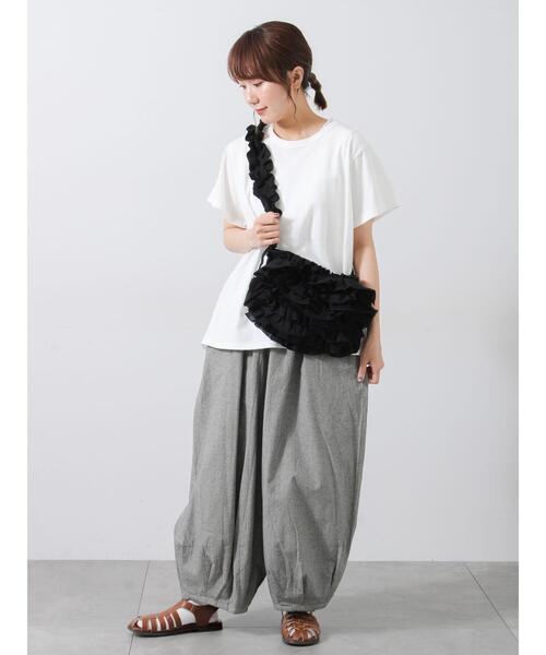 Samansa Mos2(サマンサ モスモス)の「【接触冷感】バックスカラップレースTシャツ(Tシャツ/カットソー・レディース・ブルー/イエロー/ブラック/オフホワイト・F)」の5枚目の写真