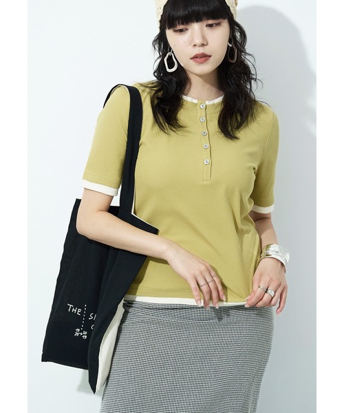 Fashion Letter(ファッションレター)の「フェイクレイヤード バイカラーヘンリー半袖プルオーバー(Tシャツ/カットソー・レディース・モカ/ブラック/グレイッシュベージュ/イエロー/アイボリー・M)」の1枚目の写真
