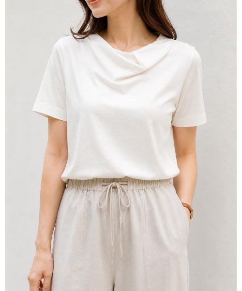 FAZVY(ファズビー)の「アシンメトリーネックカットソー(Tシャツ/カットソー・レディース・ブルー/ブラック/オレンジ/ホワイト・M)」の1枚目の写真