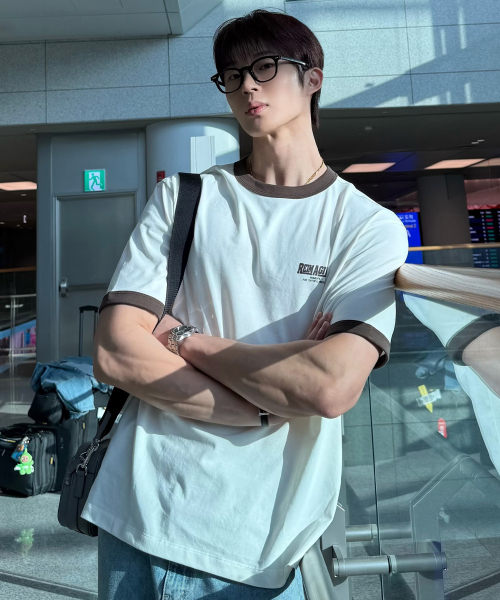 MINDBRIDGE（マインドブリッジ）の「[ON]グラフィックオーバーサイズリンガー半袖Tシャツ - 2カラー（Tシャツ/カットソー・メンズ・ライトグレー/アイボリー・100/110/95/105）」の3枚目の写真