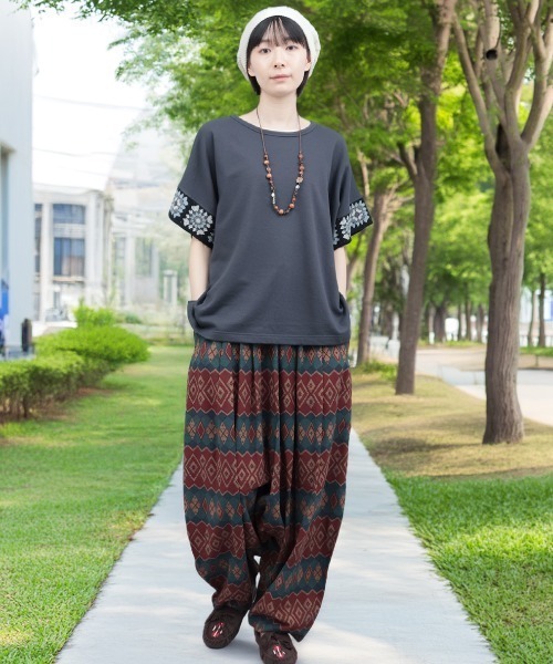 チチカカ(チチカカ)の「クロシェラインスリーブTシャツ(Tシャツ/カットソー・レディース・マスタード/アイボリー/チャコールグレー・FREE)」の4枚目の写真