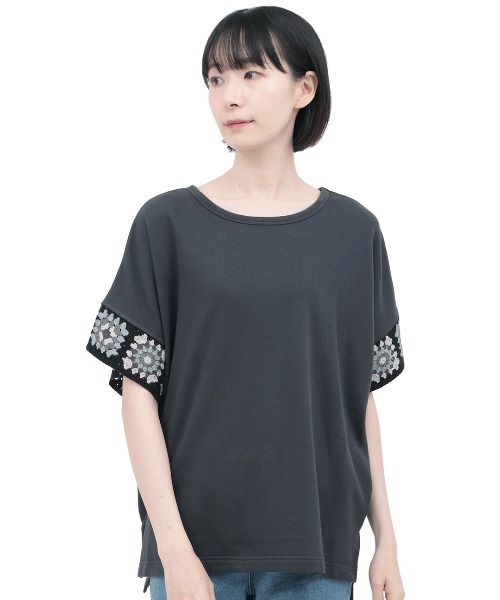 チチカカ(チチカカ)の「クロシェラインスリーブTシャツ(Tシャツ/カットソー・レディース・マスタード/アイボリー/チャコールグレー・FREE)」の7枚目の写真