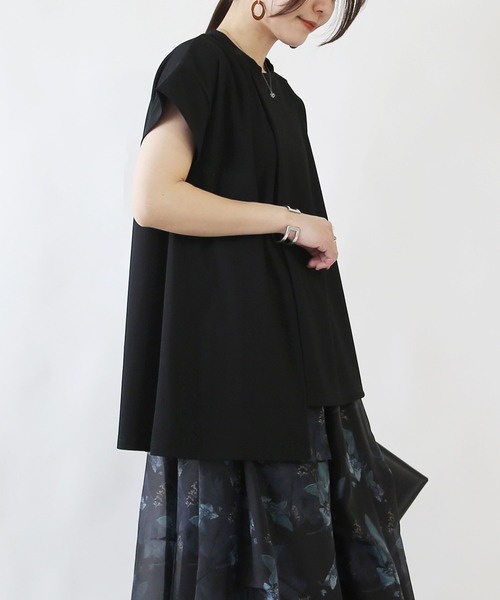 and it_（アンドイット）の「イレギュラーヘムトップス（Tシャツ/カットソー・レディース・アイボリー/ブラック/チャコール・FREE）」の9枚目の写真