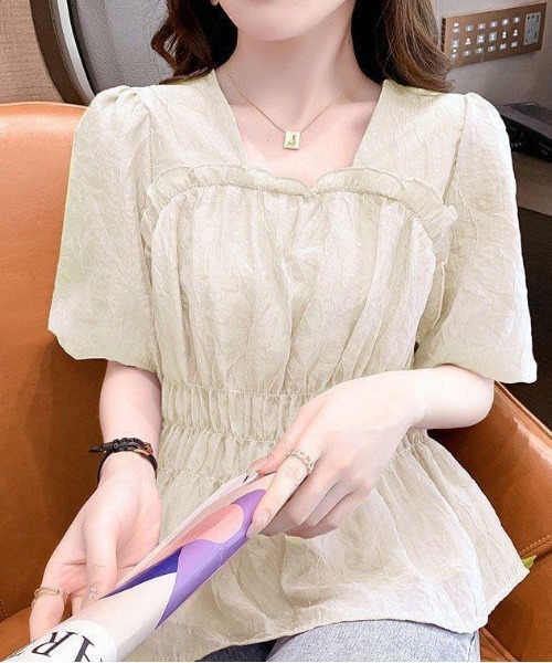 ＆soiree（アンドソワレ）の「ワッシャーチュールウエストゴムフリル半袖ブラウス（シャツ/ブラウス・レディース・オフホワイト/ブルー/ピンク・X-LARGE/LARGE/MEDIUM）」の2枚目の写真