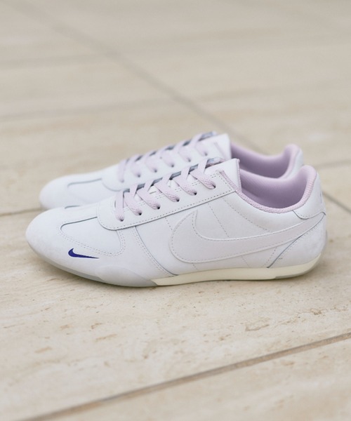 NIKE(ナイキ)の「W SPRINT SISTER 2026 IW1255-121(スニーカー・レディース・ホワイト・22.5cm/23.0cm/23.5cm/24.0cm/24.5cm/25.0cm/25.5cm/26.0cm)」の1枚目の写真