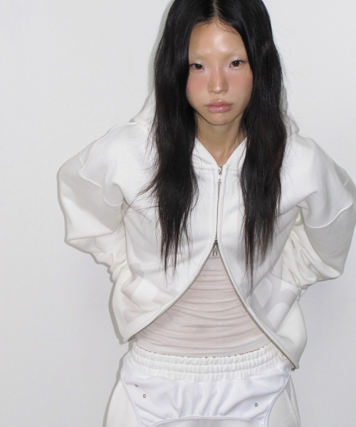 41PRAY（サイルプレイ）の「Graphic Zip Up Hoodie / Ivory（パーカー・レディース・ホワイト・OS）」の10枚目の写真