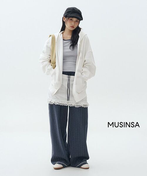 41PRAY（サイルプレイ）の「Graphic Zip Up Hoodie / Ivory（パーカー・レディース・ホワイト・OS）」の2枚目の写真