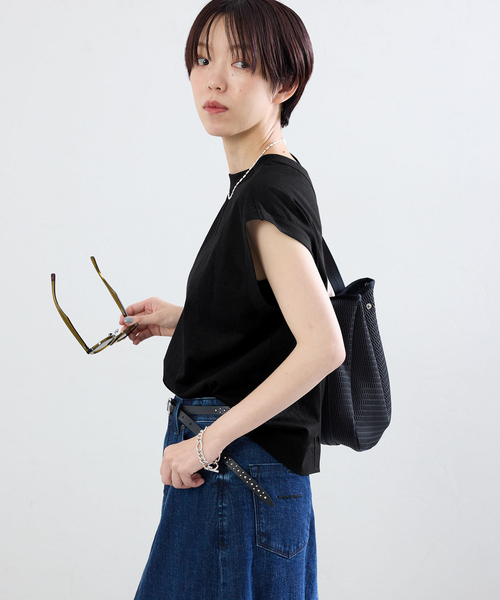 IENA(イエナ)の「シアー2wayノースリーブ(Tシャツ/カットソー・レディース・ブラウン/ブラック・FREE)」の22枚目の写真