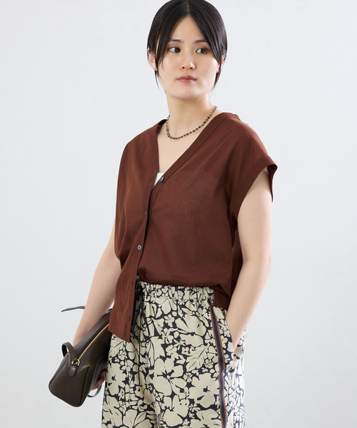 IENA(イエナ)の「シアー2wayノースリーブ(Tシャツ/カットソー・レディース・ブラウン/ブラック・FREE)」の18枚目の写真