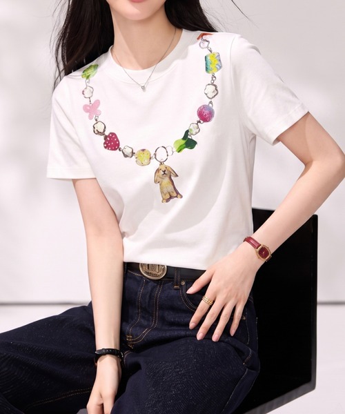 LUCPY(ラクピー)の「フルーツモチーフプリント半袖Tシャツ(その他トップス・レディース・ホワイト・SMALL/X-LARGE/LARGE/MEDIUM)」の2枚目の写真