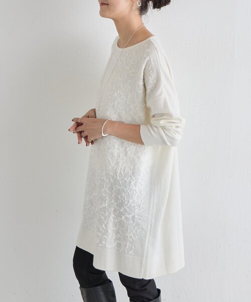 BEARDSLEY(ビアズリー)の「《新色アイボリーZOZO先行販売》星刺繍ニットチュニック(ニット/セーター・レディース・ネイビー/アイボリー・FREE)」の2枚目の写真