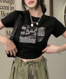 モノトーン コミックグラフィック タイトちびTシャツ