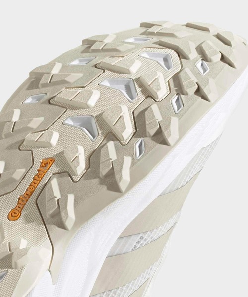 adidas（アディダス）の「テレックス フリーハイカー SL GORE-TEX ハイキング / Terrex Freehiker SL GORE-TEX Hiking / アディダス adidas（スニーカー・メンズ・ホワイト・27.0cm/25.5cm/26.5cm/22.5cm/23.0cm/23.5cm/24.0cm/28.0cm/27.5cm/29.0cm/26.0cm/25.0cm/24.5cm）」の8枚目の写真