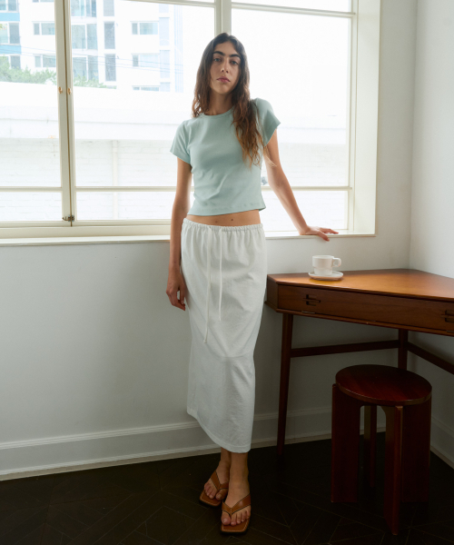 38COMEONCOMMON(38カモンコモン)の「Straight Long Banding Skirts (White)(スカート・レディース・その他・FREE)」の1枚目の写真
