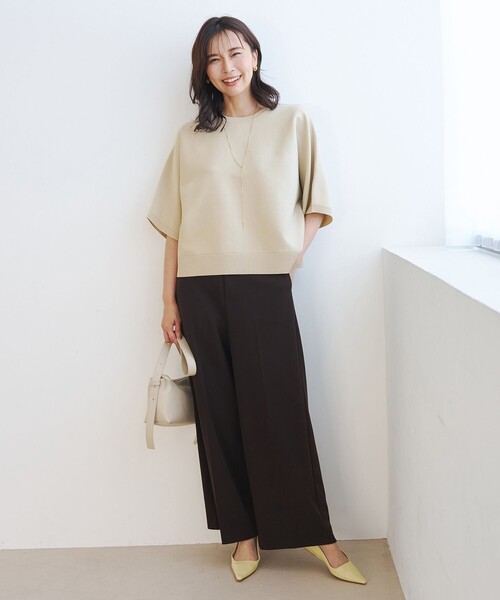 UNFILO(アンフィーロ)の「【一部店舗限定】BEAUTY FORM KNIT ハーフスリーブ(ニット/セーター・レディース・ブラック系/ダークブラウン系/ベージュ系・SMALL/MEDIUM)」の14枚目の写真