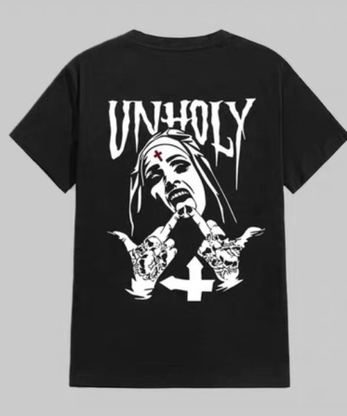 CELENA BEATS(セレナビーツ)の「バックシスターグラフィックワンポイントプリントTシャツ(Tシャツ/カットソー・メンズ・ブラック・M/S/L)」の1枚目の写真