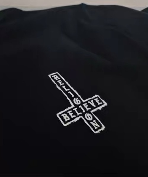 CELENA BEATS(セレナビーツ)の「バックシスターグラフィックワンポイントプリントTシャツ(Tシャツ/カットソー・メンズ・ブラック・M/S/L)」の7枚目の写真