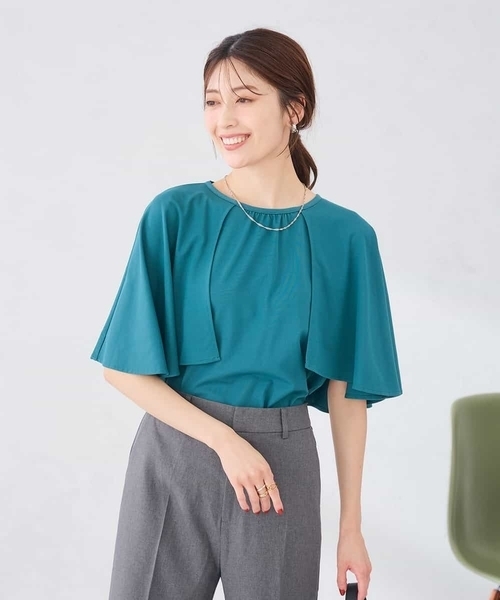 a.v.v(アーヴェヴェ)の「【UVカット/接触冷感】ケープスリーブトップス(Tシャツ/カットソー・レディース・ブラック/グリーン・38/40/36)」の3枚目の写真