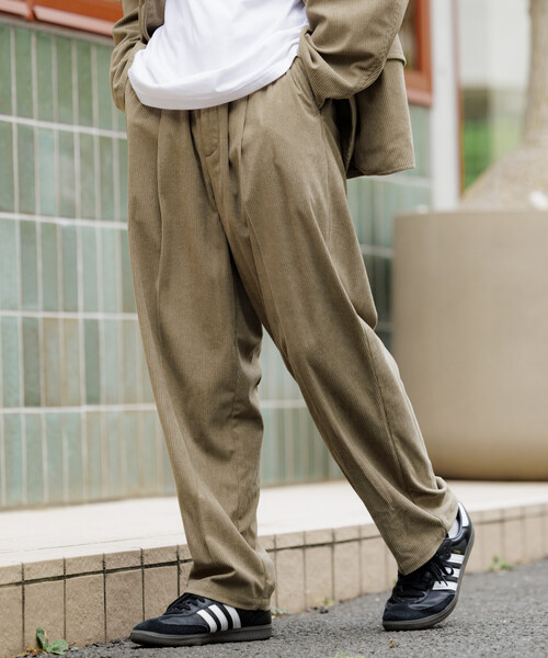 FREAK'S STORE（フリークスストア）の「限定展開 Relax Fit リラックスフィット コーデュロイ セットアップ / テーラードジャケット / ワイドパンツ（テーラードジャケット・メンズ・ベージュ/オリーブ/ブラウン/ブラック/チャコールグレー・SMALL/MEDIUM/LARGE）」の15枚目の写真
