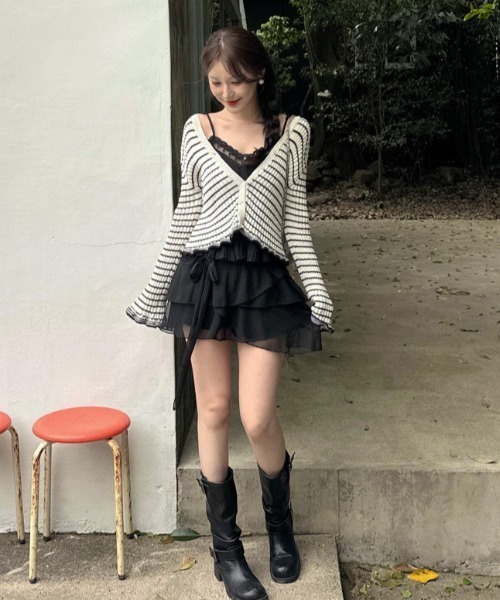 FAVORITO(ファヴォリート)の「ニットフリルトップス(カーディガン/ボレロ・レディース・ホワイト/ブラック・F)」の17枚目の写真