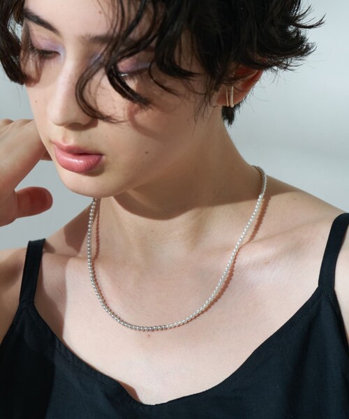 collex(コレックス)の「【Ljud/ユード】プチシェルパールバイカラーネックレス(ネックレス・レディース・シルバー/ゴールド・フリー)」の4枚目の写真