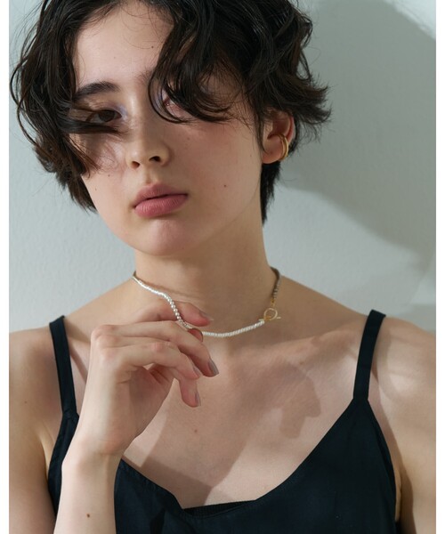 collex(コレックス)の「【Ljud/ユード】プチシェルパールバイカラーネックレス(ネックレス・レディース・シルバー/ゴールド・フリー)」の12枚目の写真