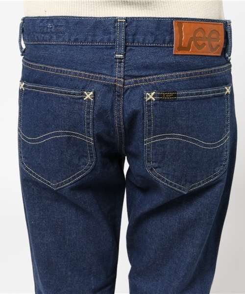 E hyphen world gallery（イーハイフンワールドギャラリー）の「Lee×Ehwg デニムテーパードパンツ（デニムパンツ・レディース・ホワイト/インディゴブルー/ライトインディゴブルー・SMALL/MEDIUM）」の10枚目の写真