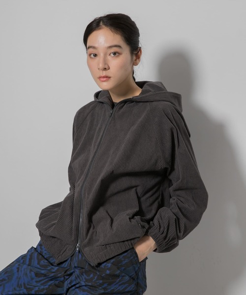 EKAL(エカル)の「SOLOTEX コーデュロイパーカー(パーカー・レディース・グレー系その他/ブラック・ONE)」の7枚目の写真