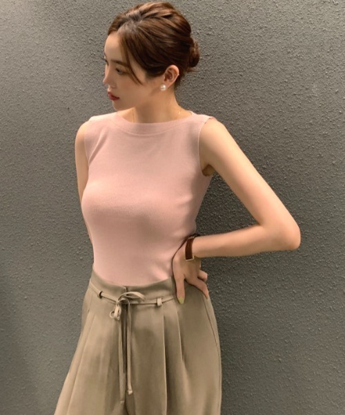 Aelina（エリナ）の「ボートネックノースリーブニットトップス（ニット/セーター・レディース・ブルー/ベージュ/ホワイト/ブラック/ピンク・FREE）」の9枚目の写真