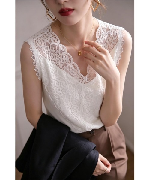 FAVORITO(ファヴォリート)の「ノースリーブレーストップス(Tシャツ/カットソー・レディース・ホワイト/ブラック・F)」の3枚目の写真