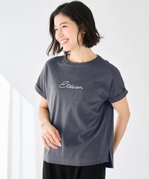 汗ジミが目立ちにくいロゴプリントカットソー