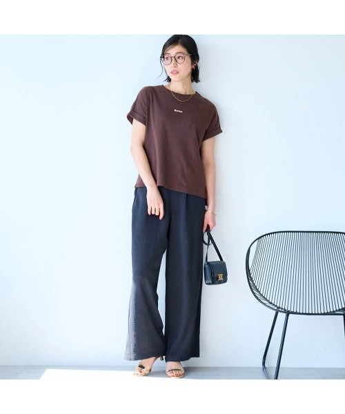 StyleNote(スタイルノート)の「汗ジミが目立ちにくいロゴプリントカットソー(Tシャツ/カットソー・レディース・キャメル/ホワイト/ネイビー/モカ/オフホワイト/チャコール/ブラウン系2/ブラウン系1・S/L/M)」の15枚目の写真