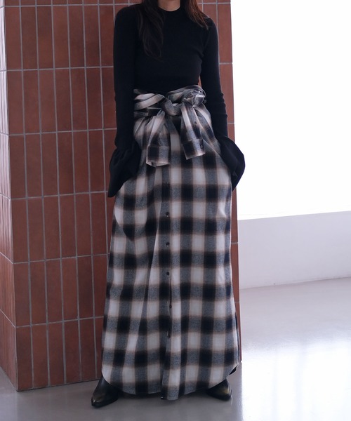 AKTE(アクテ)の「ロングシャツチェックワンピース(シャツワンピース・レディース・レッド系/ブラウン系・TALL/FREE)」の7枚目の写真