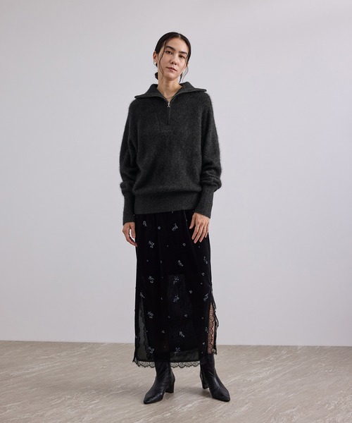 SALON adam et rope'(サロン アダム エ ロペ)の「YAK ハーフジッププルオーバー / セットアップ対応(ニット/セーター・レディース・ブラウン系その他2/チャコールグレー・FREE)」の3枚目の写真