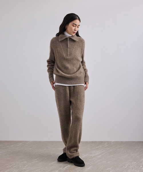 SALON adam et rope'(サロン アダム エ ロペ)の「YAK ハーフジッププルオーバー / セットアップ対応(ニット/セーター・レディース・ブラウン系その他2/チャコールグレー・FREE)」の4枚目の写真