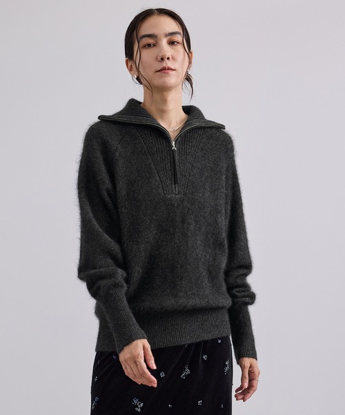 SALON adam et rope'(サロン アダム エ ロペ)の「YAK ハーフジッププルオーバー / セットアップ対応(ニット/セーター・レディース・ブラウン系その他2/チャコールグレー・FREE)」の5枚目の写真