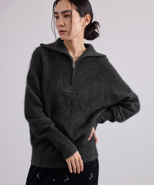 SALON adam et rope'(サロン アダム エ ロペ)の「YAK ハーフジッププルオーバー / セットアップ対応(ニット/セーター・レディース・ブラウン系その他2/チャコールグレー・FREE)」の6枚目の写真