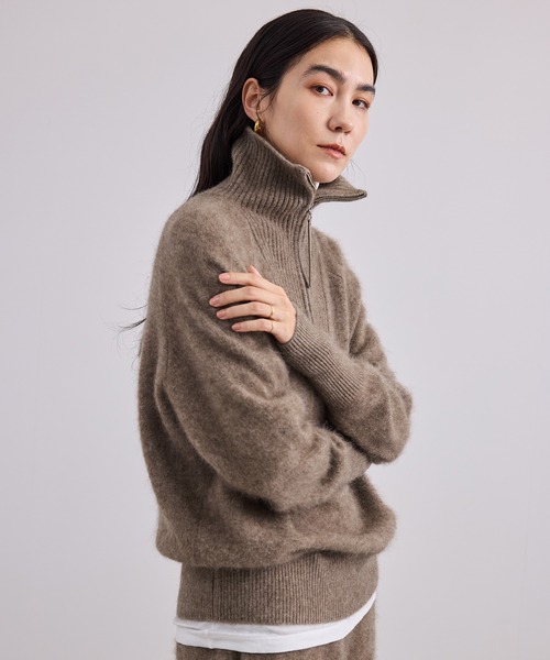 SALON adam et rope'(サロン アダム エ ロペ)の「YAK ハーフジッププルオーバー / セットアップ対応(ニット/セーター・レディース・ブラウン系その他2/チャコールグレー・FREE)」の9枚目の写真