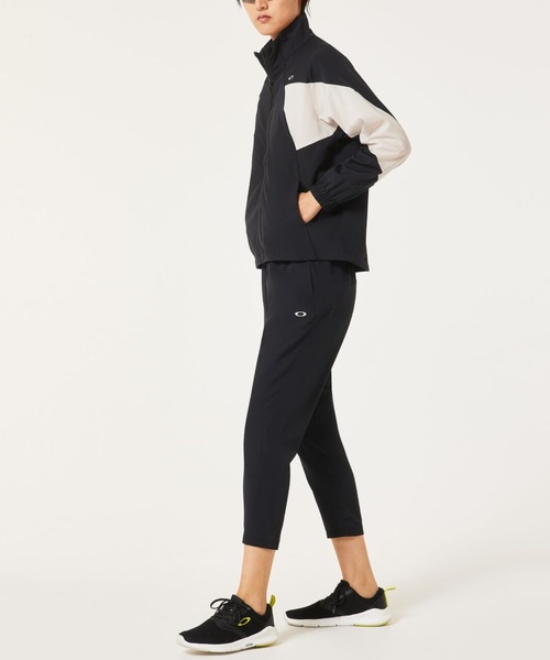 OAKLEY(オークリー)の「オークリー RADIANT MOBILITY JKT 10.0/ジャージ/スポーツ・トレーニング/レディース/OAKLEY(ナイロンジャケット・レディース・ブラック/ネイビー・XS/S/M/L)」の14枚目の写真
