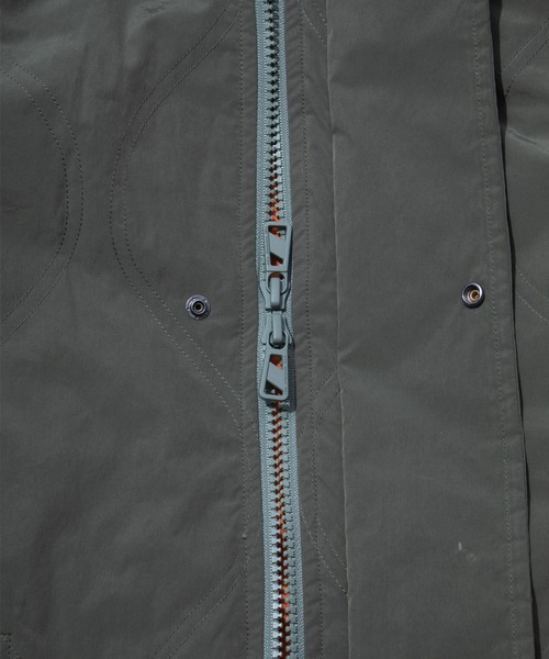 F/CE. （エフシーイー）の「F/CE. PRIMALOFT MODULAR COLLAR COAT / エフシーイー プリマロフト モジュラー カラー コート（ダウンジャケット/コート・レディース・ブラック/オリーブ・SMALL）」の7枚目の写真