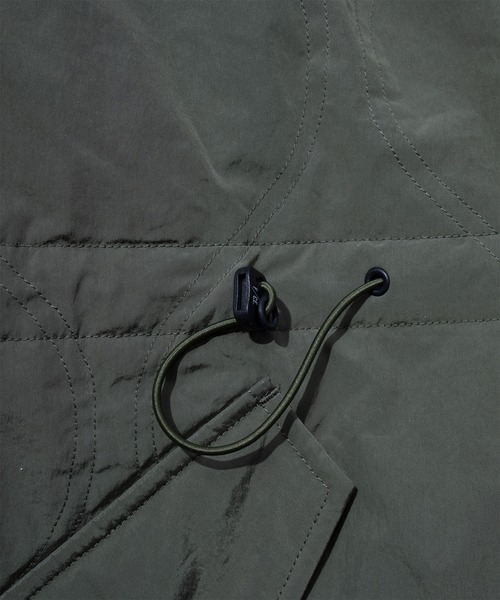 F/CE. （エフシーイー）の「F/CE. PRIMALOFT MODULAR COLLAR COAT / エフシーイー プリマロフト モジュラー カラー コート（ダウンジャケット/コート・レディース・ブラック/オリーブ・SMALL）」の9枚目の写真