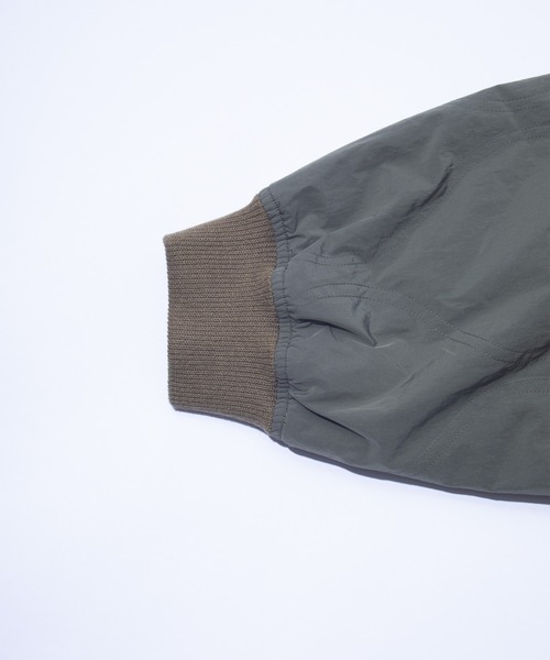 F/CE. （エフシーイー）の「F/CE. PRIMALOFT MODULAR COLLAR COAT / エフシーイー プリマロフト モジュラー カラー コート（ダウンジャケット/コート・レディース・ブラック/オリーブ・SMALL）」の12枚目の写真