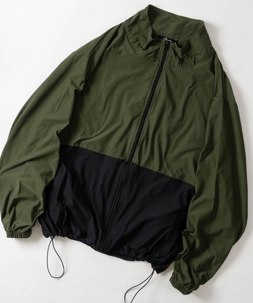 JOHN'S CLOSET（ジョンズクローゼット）の「【7】マルチファンクション スタンドカラージャケット/ブルゾン 裾ドローコード/UVカット/ストレッチ/速乾/イージーケア（ナイロンジャケット・メンズ・ブラック/ベージュ/カーキ/チャコールグレー・MEDIUM/X-LARGE/LARGE）」の4枚目の写真