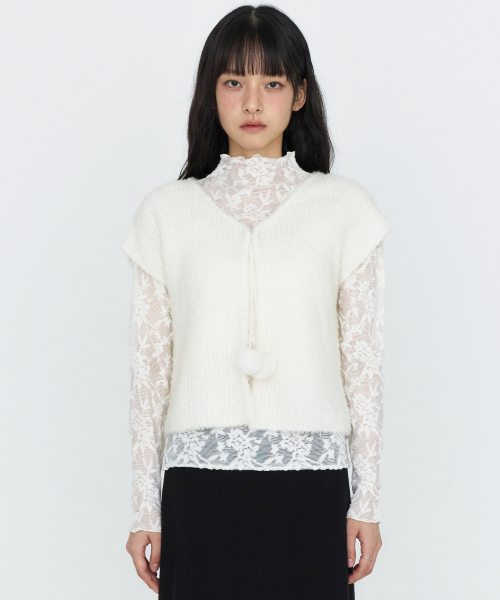 MONGDOL(モンドル)の「ポンポンストラップ半袖ニットカーディガン アイボリー MDCD064IVORY(カーディガン/ボレロ・レディース・その他・F)」の6枚目の写真