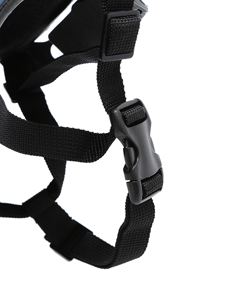 こども ビームス（コドモビームス）の「nicco×こども ビームス / 別注 Kid's L ヘルメット (52～56cm)（キャップ・キッズ・ホワイト/ブラック/ブルー・52-56cm）」の12枚目の写真