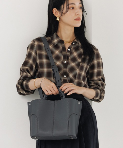 E'POR(エポール)の「【E'POR】BAMBOO BAG Medium/軽量・通勤(ハンドバッグ・レディース・オフホワイト/グレー/ベージュ系その他2/ブラック系その他2・FREE)」の3枚目の写真