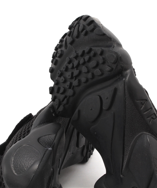 NIKE（ナイキ）の「NIKE: AIR RIFT（black）（スニーカー・レディース・ブラック・40）」の4枚目の写真