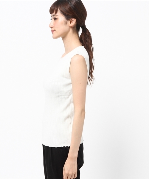 Khaju（カージュ）の「Khaju: ウォッシャブルリブニット（ニット/セーター・レディース・ワインレッド/オフホワイト/ダークグリーン/ブラック・ONE SIZE）」の6枚目の写真